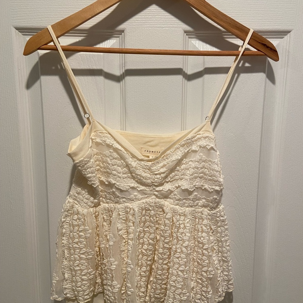 NEVER WORN Vici lace babydoll shirt size small